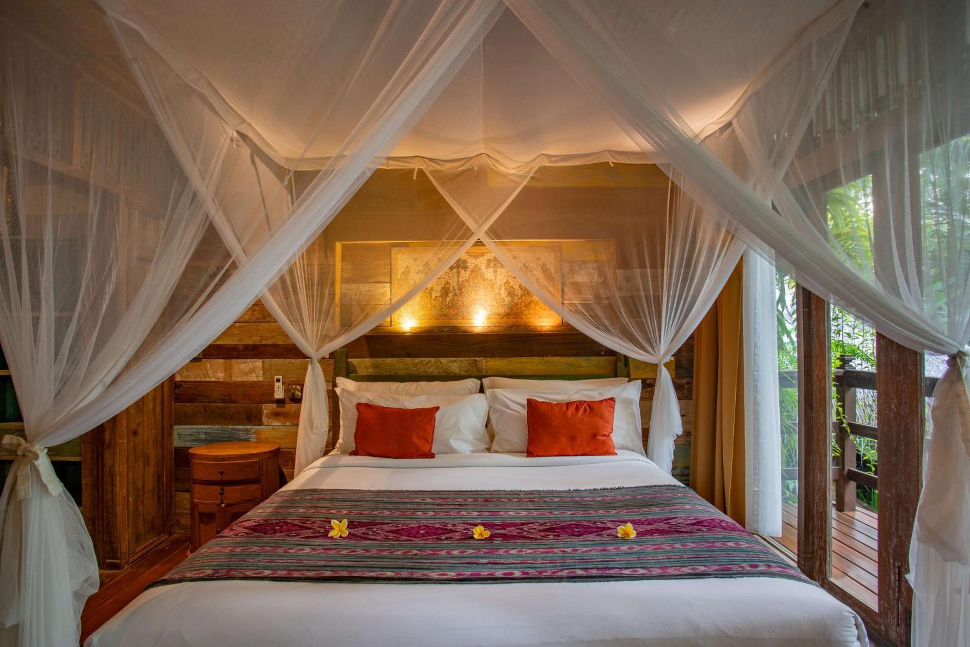 Family Three-Bedroom Villa Private Pool