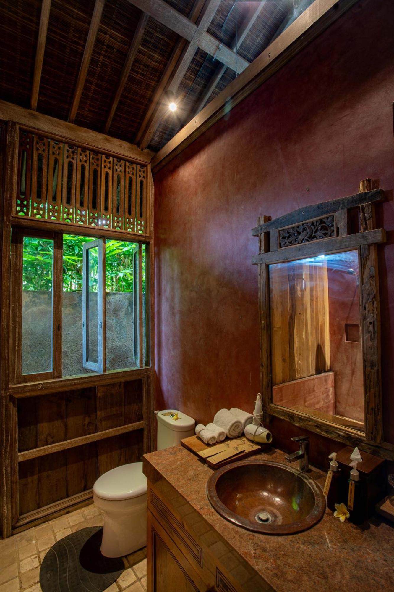 Family Three-Bedroom Villa Private Pool